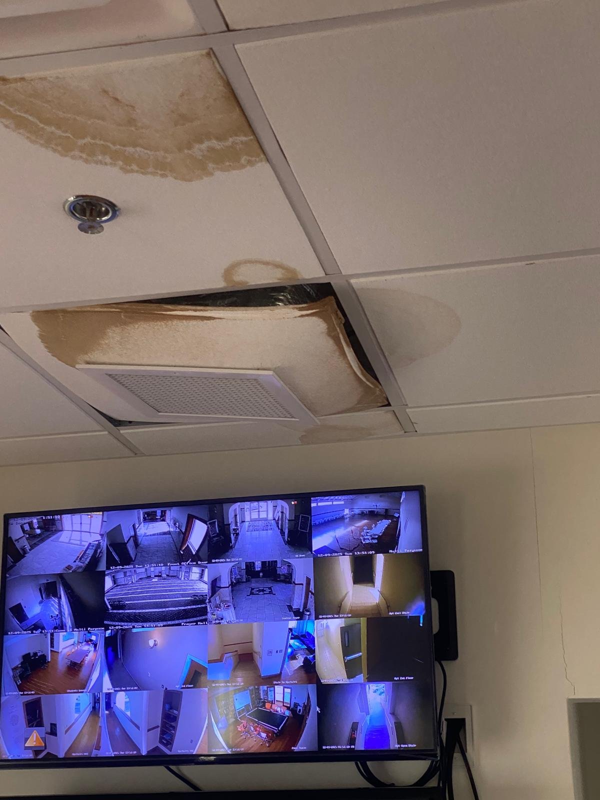 Ceiling cracks and deterioration